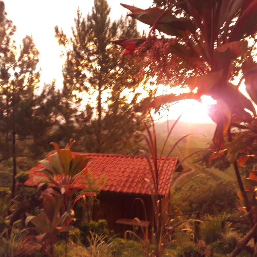 Cabanas Don Camilo Albergue De Montana Cabecera de Canas Esterno foto