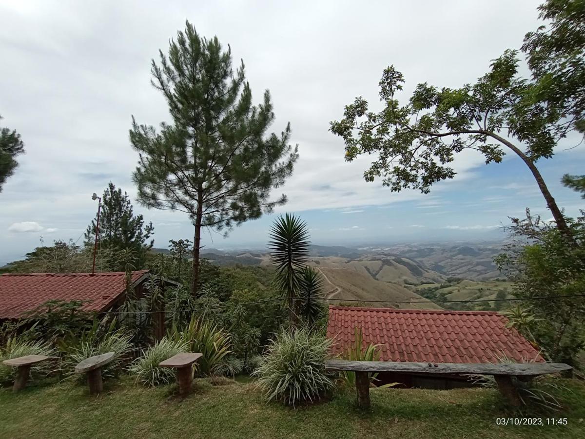 Cabanas Don Camilo Albergue De Montana Cabecera de Canas Esterno foto
