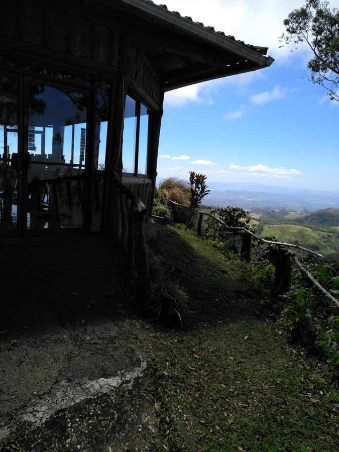 Cabanas Don Camilo Albergue De Montana Cabecera de Canas Esterno foto