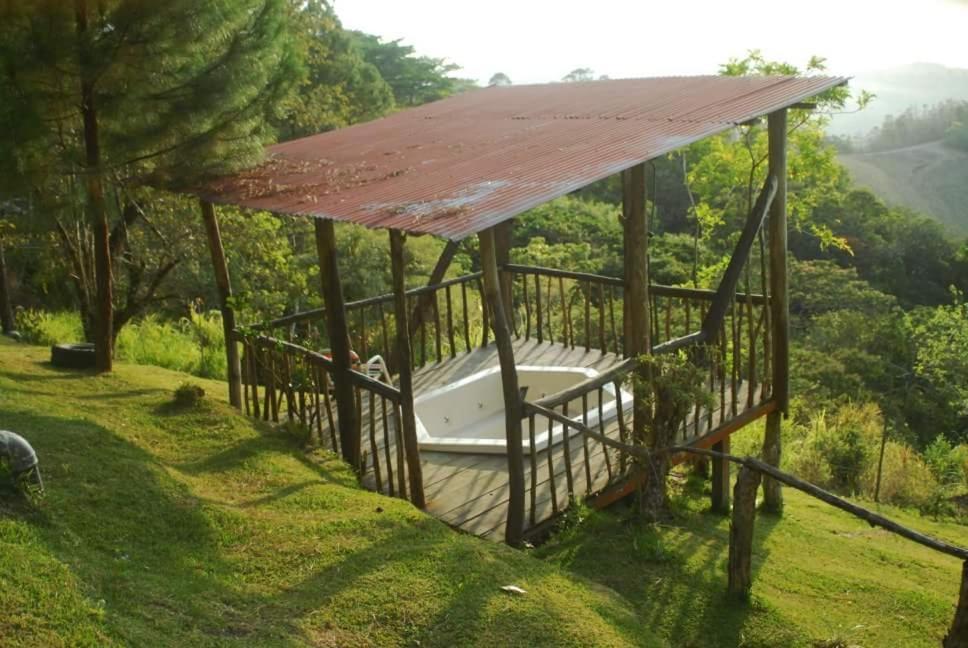 Cabanas Don Camilo Albergue De Montana Cabecera de Canas Esterno foto